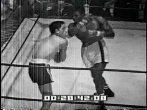 Emile Griffith TKO 12 Gaspar "Indian" Ortega II, round 7