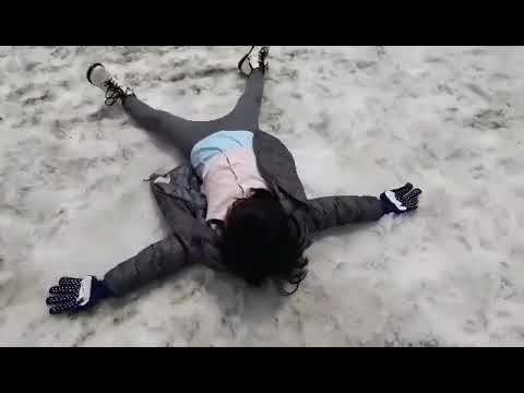 Niveen pacasum playing in snow in tateyama japan