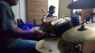 Download lagu Bill & Brod - Madu Dan Racun (drum view) mp3 Download lagu Bill & Brod - Madu Dan Racun (drum view) mp3
