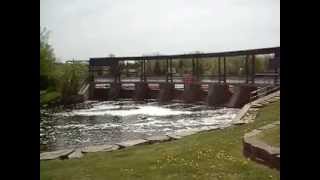 preview picture of video 'Omemee Pigeon River Dam - Spring 2013'