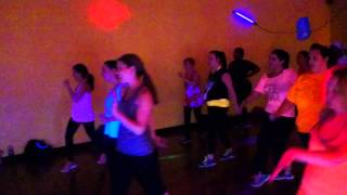 Dance Fitness Divas working "THE WALK" song!