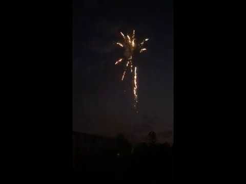 SCB88 - 19s 30mm green & purple wave w strobe