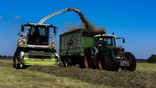 preview picture of video 'HD|Grashäckseln mit Claas,Fendt,Case uvm.|Trinkies GmbH & Co. KG'