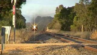 preview picture of video 'Log and Passenger Trains at Stratford Victoria.'