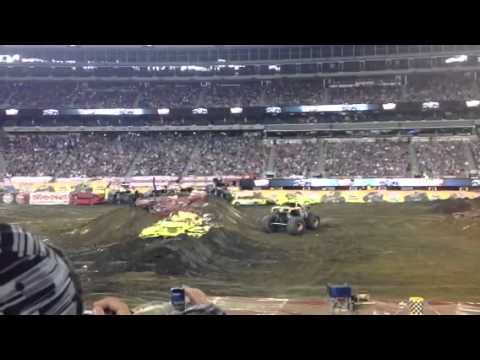 Tom Meents Max-D double back flip attempt Met Life 2013