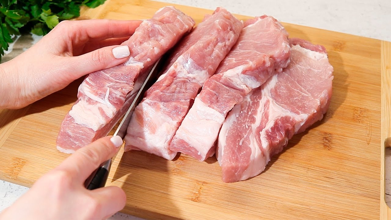 Pigūs ir greiti pietūs: kiauliena su bulvėmis pagal mano močiutės receptą