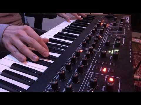Prophet REV2 Layered Pad with Arp