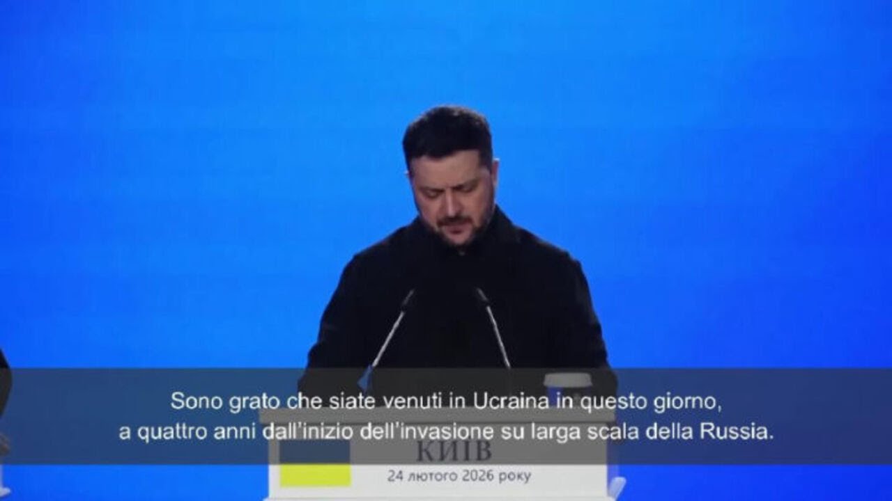 Guerra in Ucraina, Zelensky: "Fermare le esportazioni del petrolio russo è possibile"