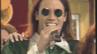 En ung Martin Stenmarck med flera sjunger Beatles-medley (1996)