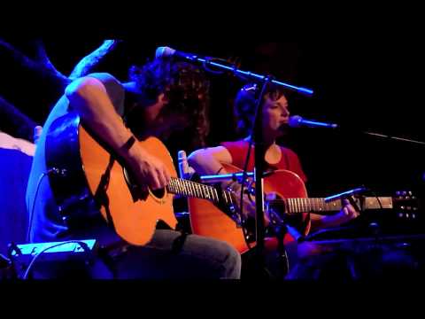 The Weepies - "Gotta Have You" @ Troubadour - 08.17.11 [HD]