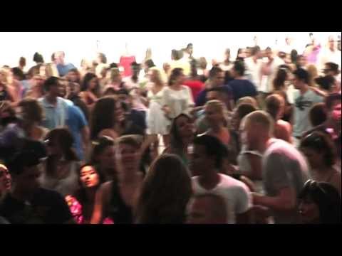 Roberto da Costa  / Daphne Khoo - Excited 2012 promo