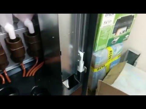 Загрузка монет в монетоприемник Jofemar G546