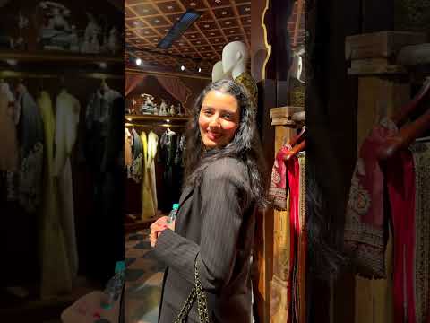 Shadi Ki Expensive Shopping 😨 #neetubisht #lakhneet #youtubeshorts #trending #minivlog #shopping