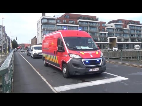 Brandweer, Ziekenwagen Onopvallende Poltiie met spoed onderweg in Gent
