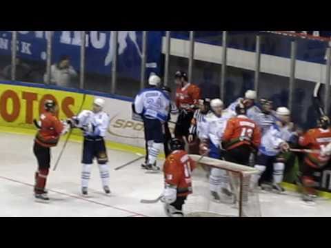 Bójka na meczu Stoczniowiec Gdańsk - GKS Tychy