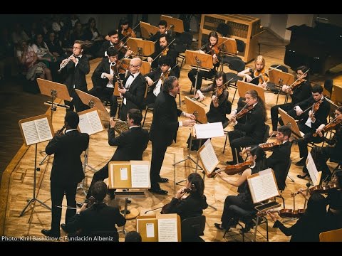 Sinfonia Concertante for Winds in E Flat Major, K297b Mozart - Juanjo Mena