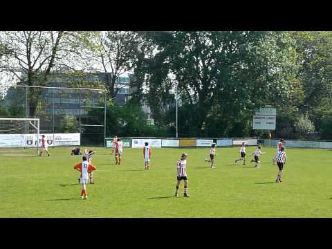 22 april 2011 - Voetbal Groote Lindt D2 - Alblasserdam 5-1 kampioenswedstrijd - 3-0!