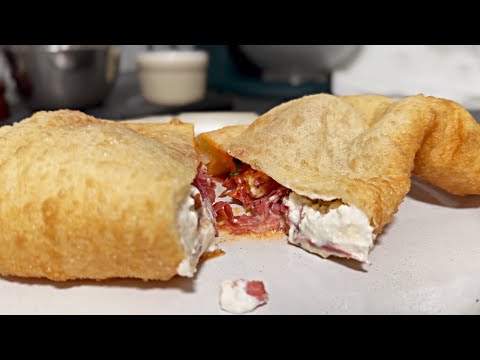 La pizza fritta napoletana: come prepararla secondo la ricetta originale