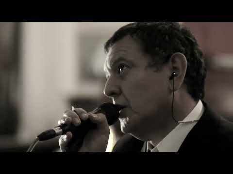 Carlos Cabezas - En Vivo Bar Liguria 2010 (Has Sabido Sufrir)