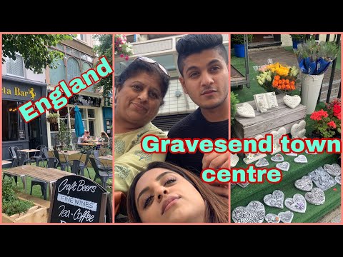 Town Centre, Gravesend, Kent, UK. Vintage Life Style. | Vriti Khanna |