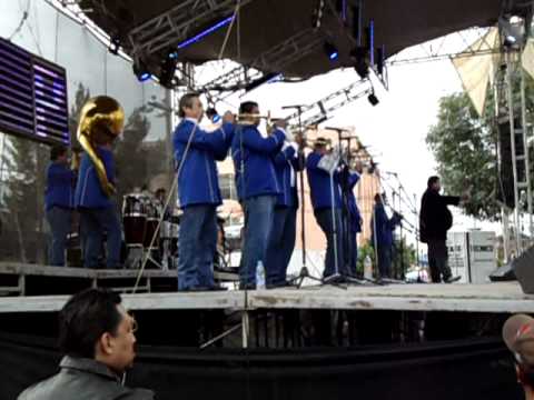 EL COYOTE GERARDO LOPEZ Y SU BANDA PASEO DEL CENTENARIO