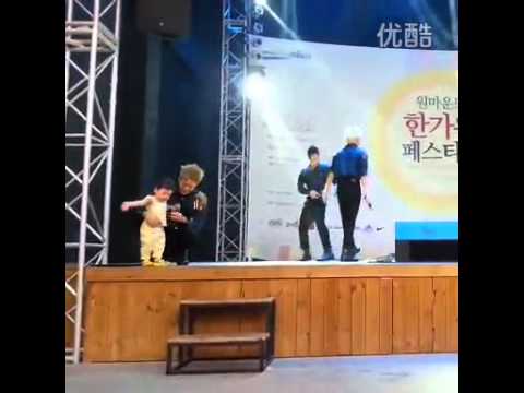 JJCC mid-autumn festival Simba carrying a child Part 2