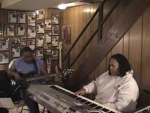 James Ross @ Lo Lo & Jross (Funning Around Groove) - Jross-tv