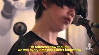 Declan Mckenna - Brazil (Live Session at Le Ballon Bar in Paris)