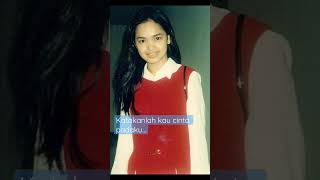 Download lagu Legendary Malaysian singer, Dato’ Siti Nurhaliza. mp3