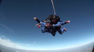 preview picture of video 'Daniel Wilson Skydive 31.8.13 - Go Skydive Salisbury'