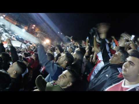 "Final del partido y ovación a Coyette - FIESTA | Chacarita 4-1 Villa Dálmine" Barra: La Famosa Banda de San Martin • Club: Chacarita Juniors