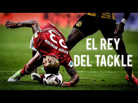 This is why ARTURO VIDAL is the best recoverer of the 21st century - The King of the tackle!