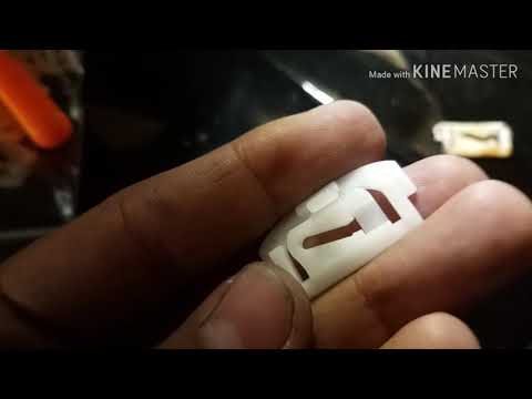 How to install windshield molding clips
