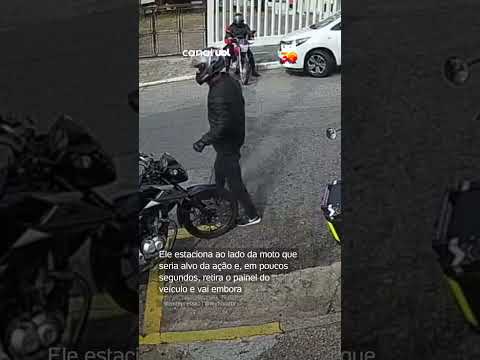 Câmera de segurança flagra homem furtando painel de moto em São Paulo