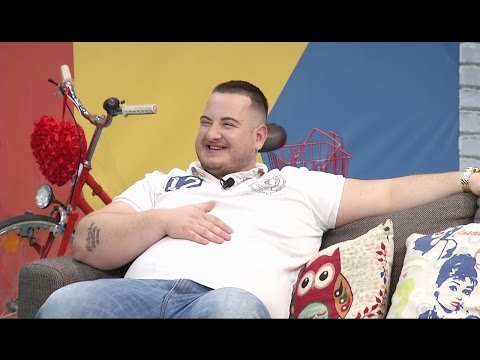 FUN DAY 14042017 - I ftuar Xum Allushi  Like Shqip Top 10