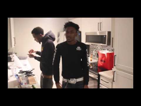 Chuloo x FB Veezy - Get Off Freestyle (Official Music Video) SHOT BY @Phaseless.ent