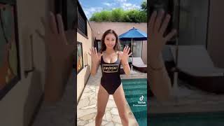 膝枕して欲しいむちむち太もも#shorts 　♯306