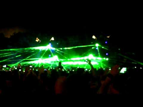 Q-Base 2011 midnight show