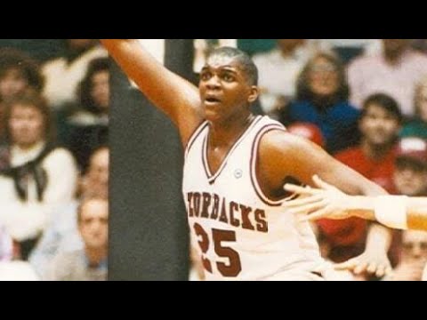 Former NBA and Arkansas Star Oliver 'Big O' Miller Dead at 54