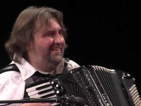 Bojan Jovanovic(1971-2019) /Mocirita cu trifoi,Hora De La Cozmesti,Suita Orchestrala /Parachiv Oprea