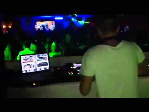 Th3 Futurist (live) @ Barbara beach 30-06-2012. Mario impel