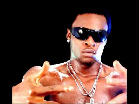 Flavour Ft. M-Jay, Waga G, Jah Dey, Elense - Kwarikwa