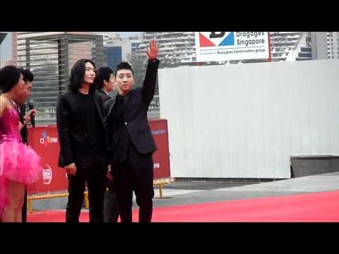 Aziatix at MAMA 2011 Singapore red carpet