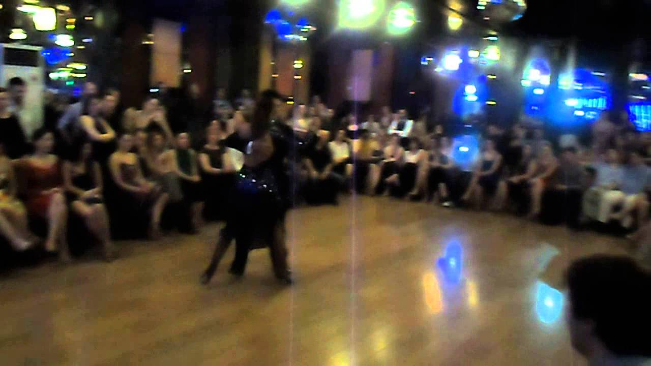 Roxana Suarez y Sebastian Achaval en Atenas 10/5/2014