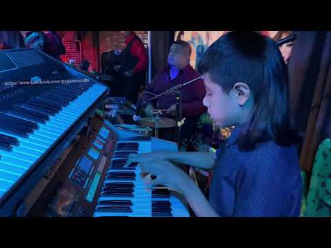 Niño talento de 11 años Pegasseando la de “El Ronquidito” de Pegasso de Emilio Reyna