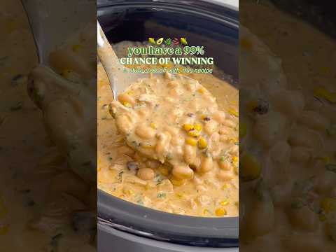 White Chicken Chili: Click the link in my bio and then select the photo to get the recipe ❤️