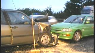 preview picture of video 'Zusammenstoß mehrerer Fahrzeuge auf der BAB 72 nahe Stollberg 13.09.2000 - No Comment'