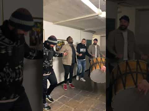 Arap’ın Doğum gününe davul zurnalı süpriz