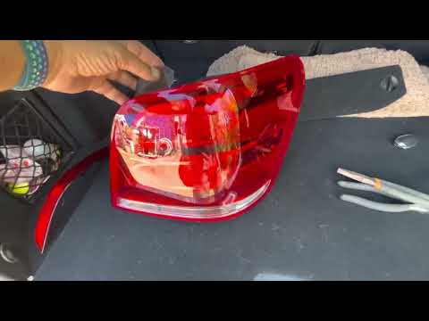How to replace taillight, bumper light on 2014 Mercedes GLK 350