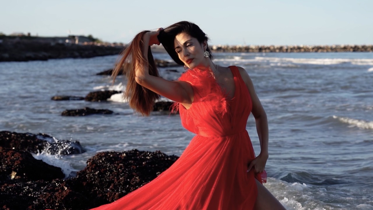 Відео: Y.K. Music — Ой, течи ти ріко, понад берегами